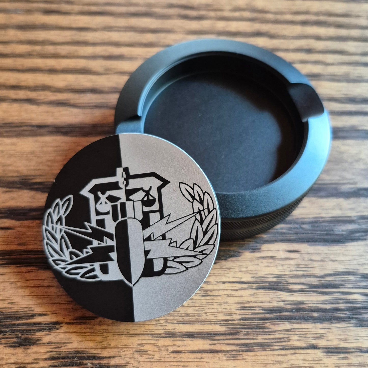 Smokeless Nicotine Container - "PSBT Badge"