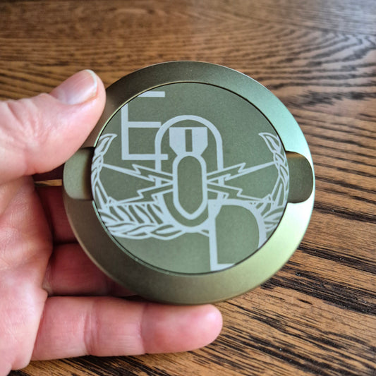 Smokeless Nicotine Container - "Basic Badge"