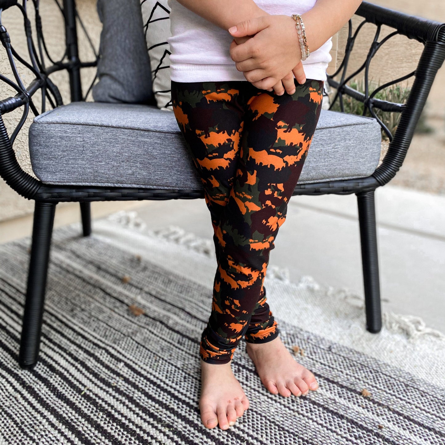 Leggings (Youth) - "Buffoulage"