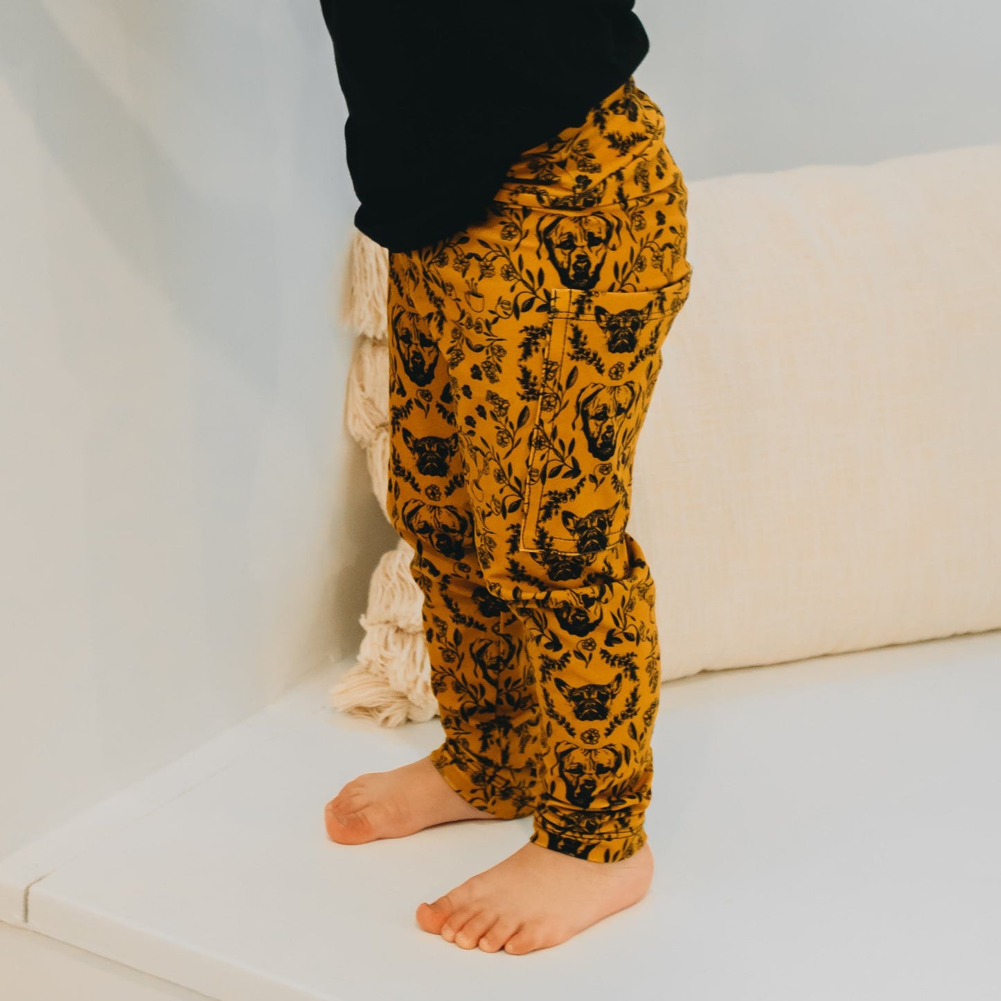 Dog Damask Youth Leggings with Pockets