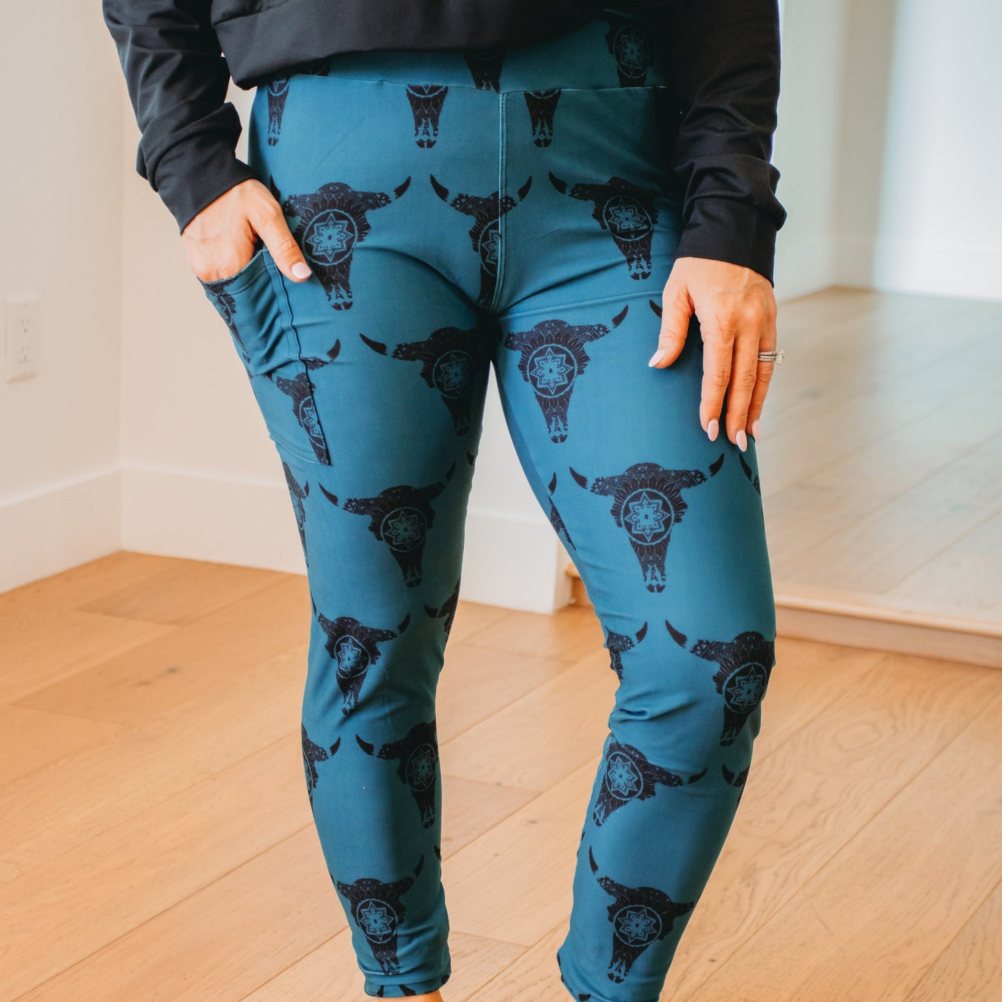 Leggings with Pockets - "Mandala Bison Skull"