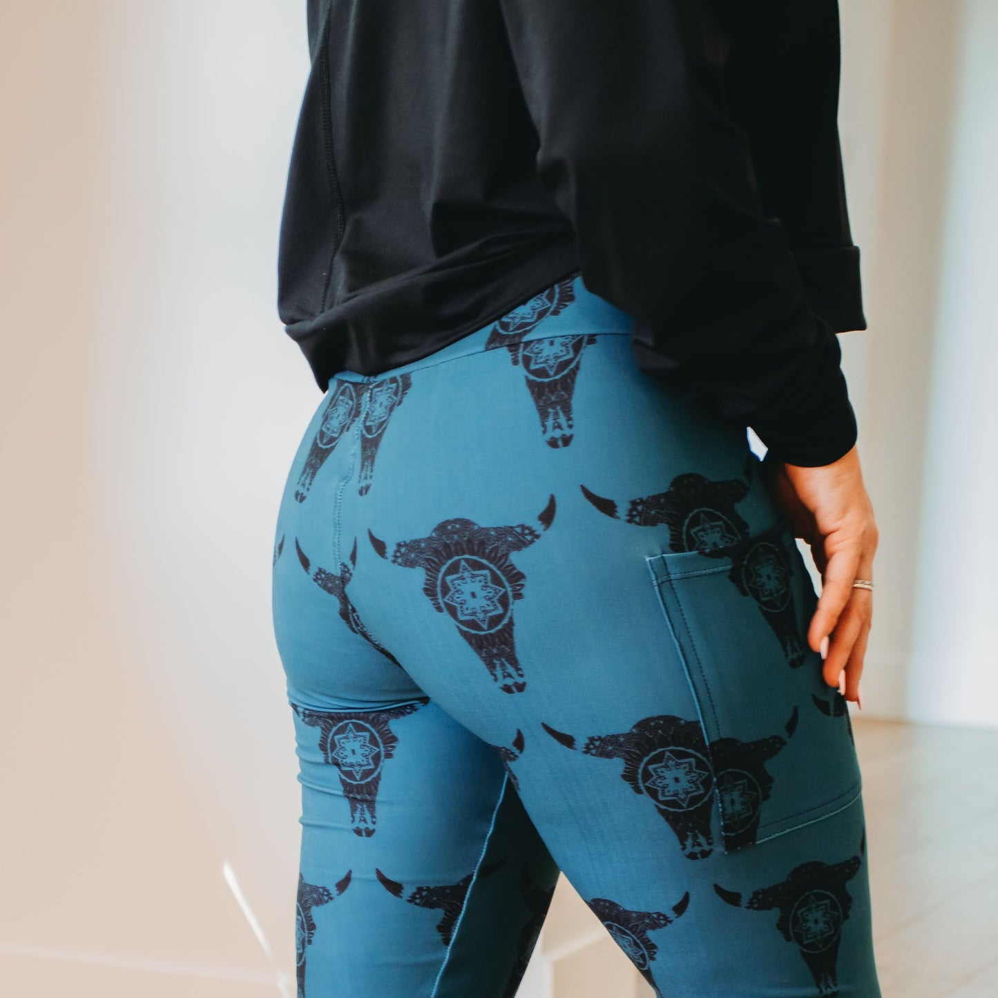 Leggings with Pockets - "Mandala Bison Skull"