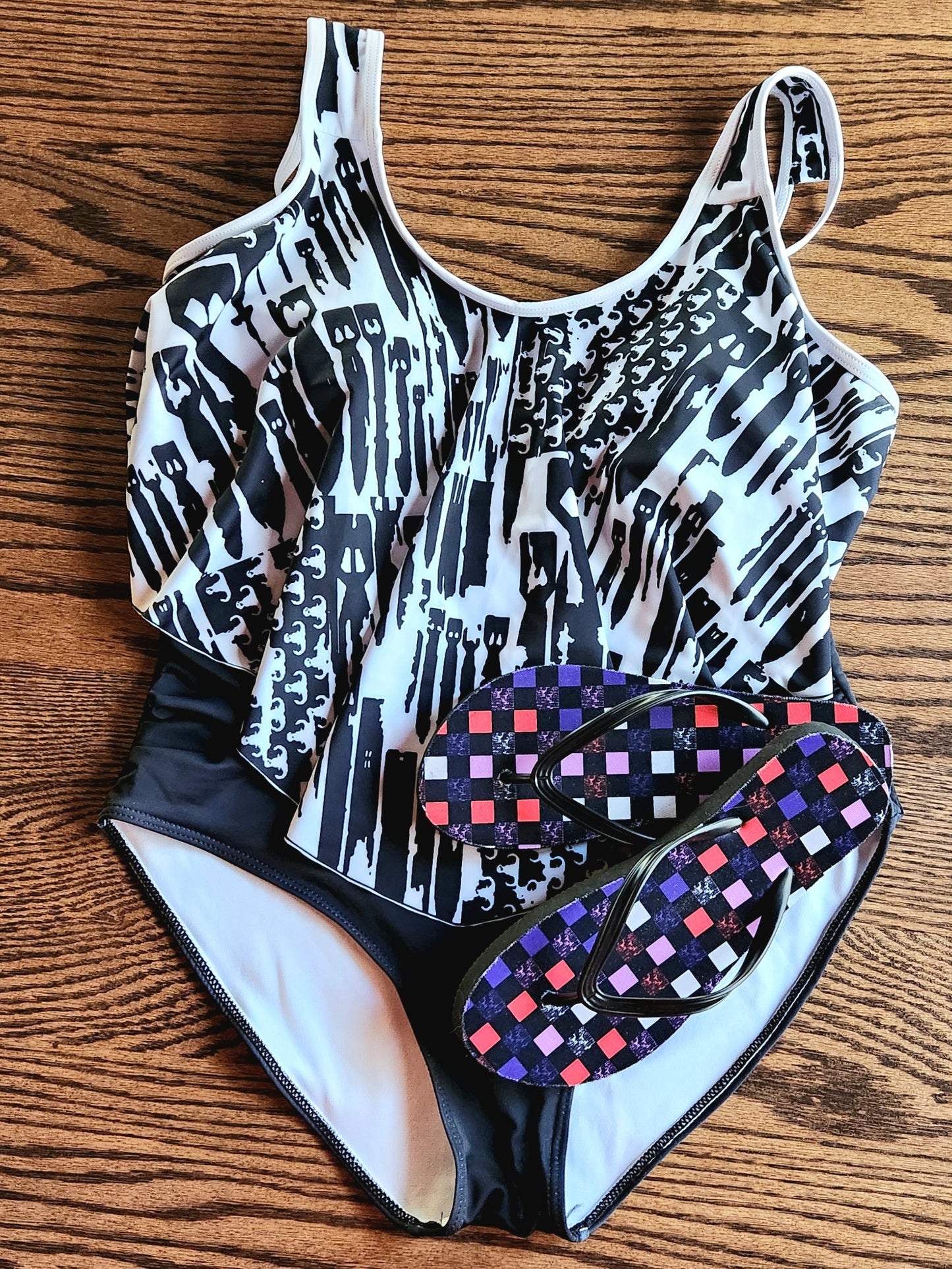 Women's Flowy Tankini - "EOD Bomb Flag" (Black on White)
