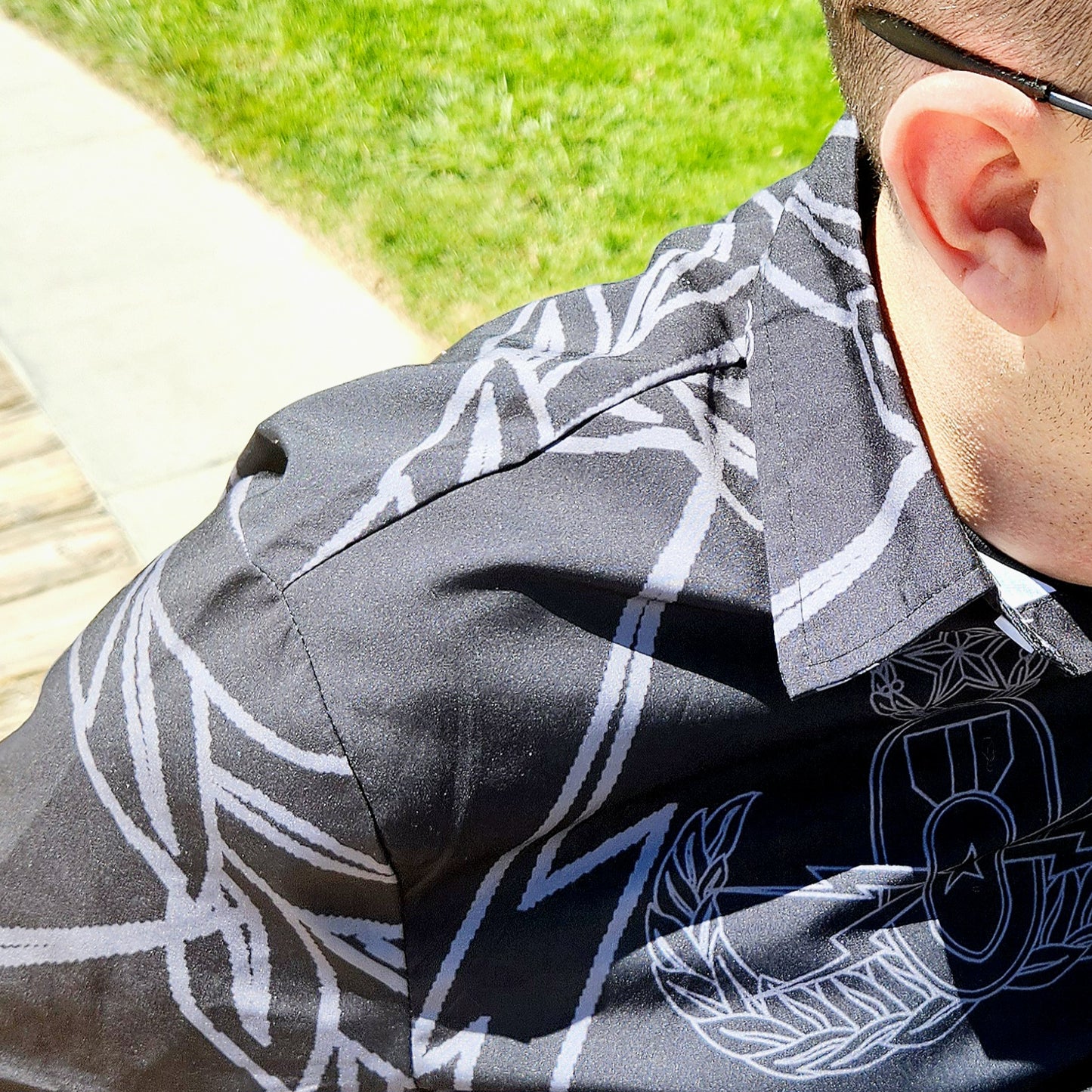 Hawaiian Shirt - "The Crab in Black"